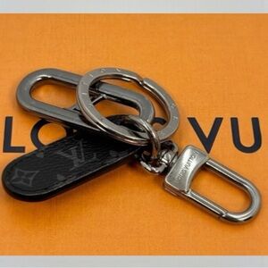 Louis Vuitton Men’s Monogram Eclipse Key Holder